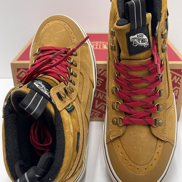 Vans Men’s Sk8-Hi Dr Mte-2
Pop Lace Tan
VN0009QMJM9
Boots Cold Weather Sneakers - Picture 12 of 16